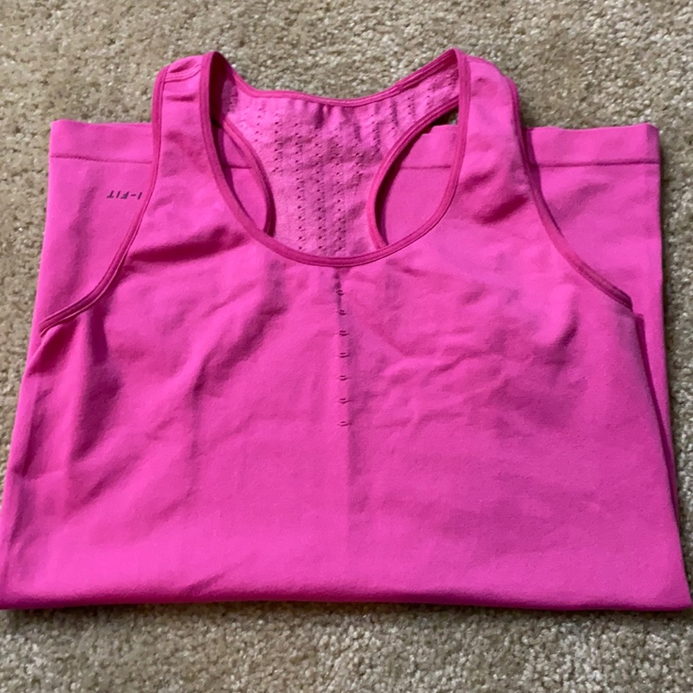 Nike workout tank